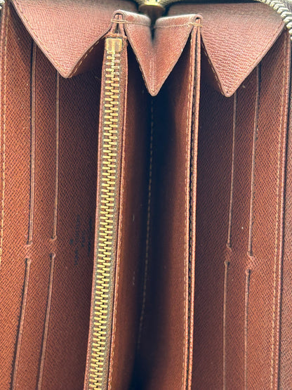 Louis Vuitton Canvas Zippy Wallet